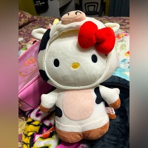 Hello Kitty Plushie
